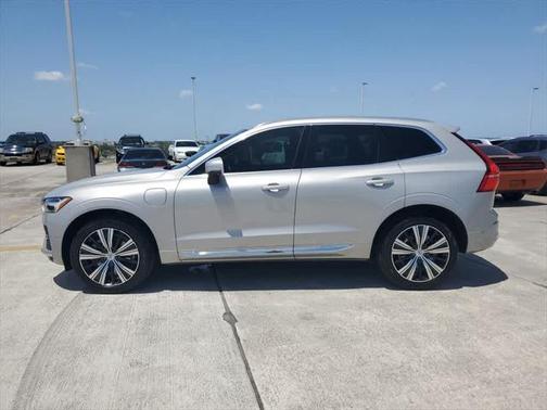 2022 Volvo XC60 Recharge Plug-In Hybrid INSCRIPTION