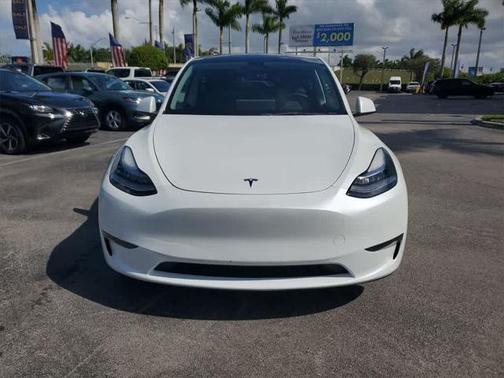 2023 Tesla Model Y Long Range