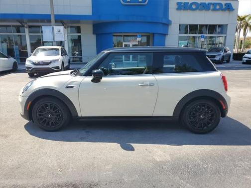 2021 MINI Hardtop Cooper