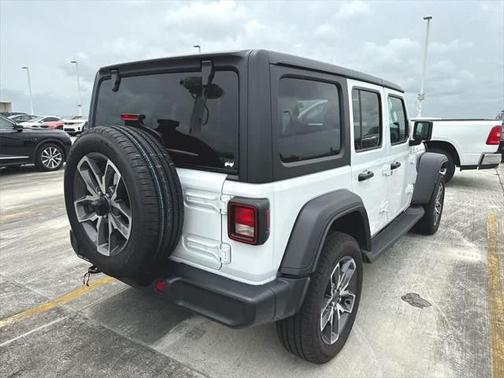 2025 Jeep Wrangler 4xe Sport