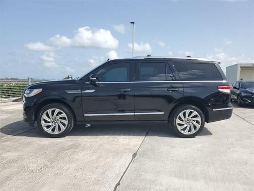 2024 Lincoln Navigator Reserve
