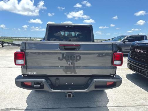 2024 Jeep Gladiator Sport
