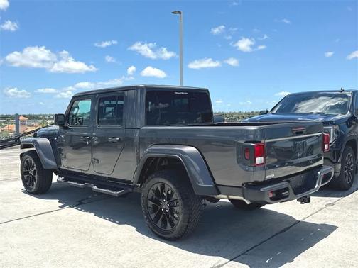 2024 Jeep Gladiator Sport
