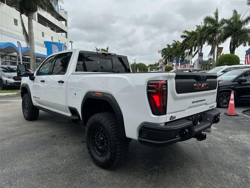 2024 GMC Sierra 2500 AT4X