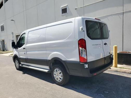 2024 Ford Transit-250