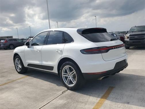 2020 Porsche Macan Base