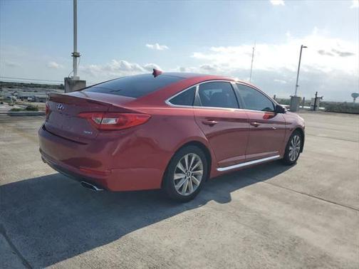 2015 Hyundai SONATA Sport