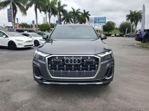 2025 Audi Q7 45 Premium
