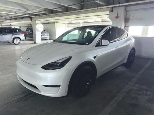 2025 Tesla Model Y Performance