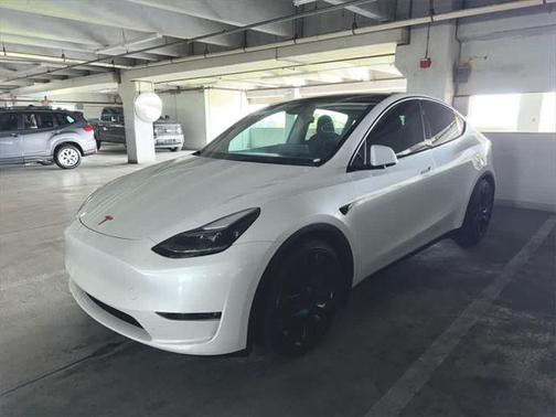 2025 Tesla Model Y Performance