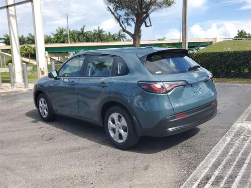 2025 Honda HR-V LX