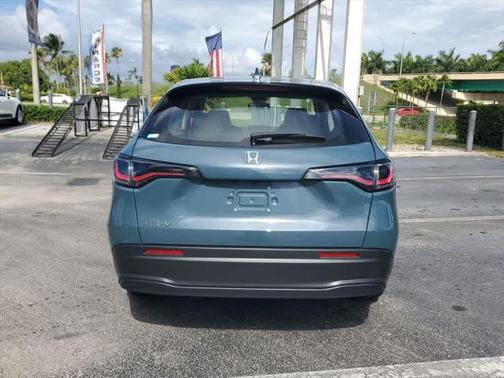 2025 Honda HR-V LX