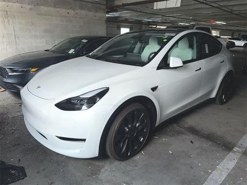2025 Tesla Model Y Performance