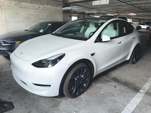 2025 Tesla Model Y Performance
