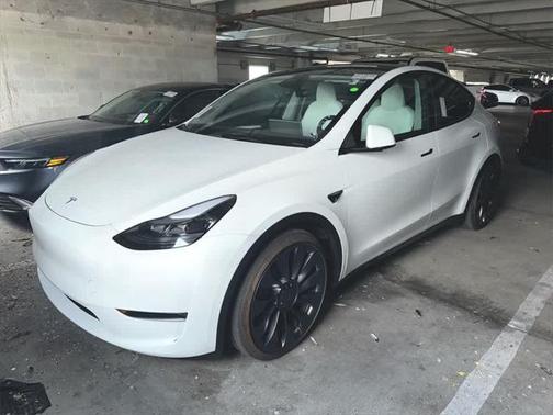 2025 Tesla Model Y Performance