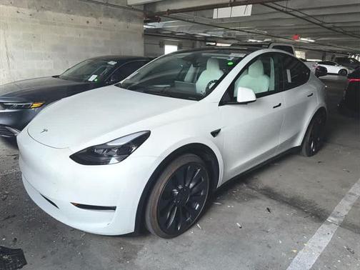 2025 Tesla Model Y Performance