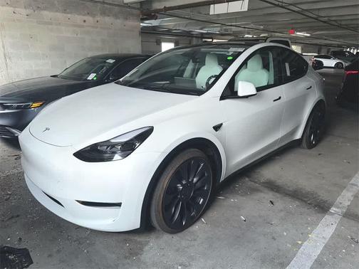 2025 Tesla Model Y Performance