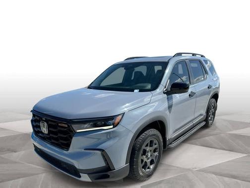 Sonic Gray Pearl 2023 Honda Pilot