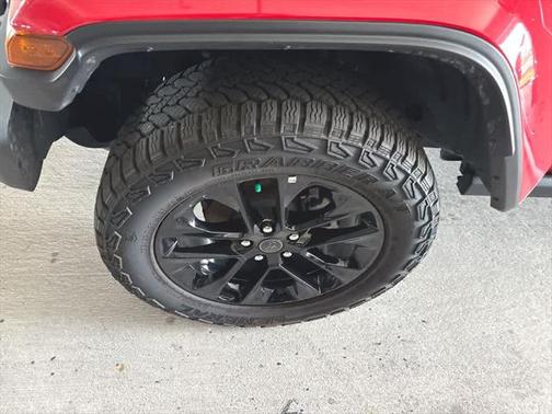 2024 Jeep Gladiator Sport