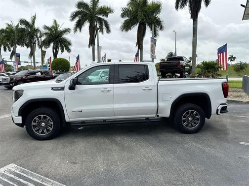 2024 GMC Sierra 1500 AT4