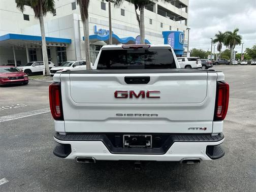 2024 GMC Sierra 1500 AT4