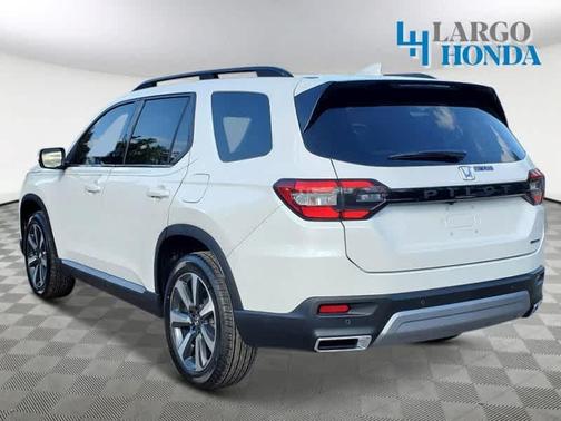 2025 Honda Pilot Touring