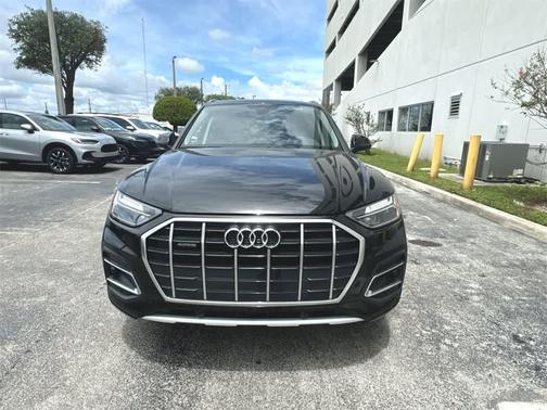 2023 Audi Q5 40 Premium