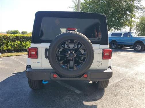 2022 Jeep Wrangler Unlimited 4xe Sahara