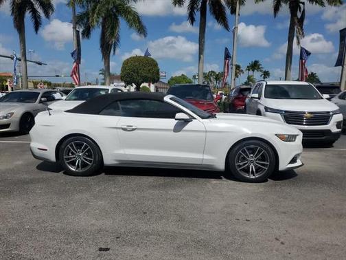 2017 Ford Mustang EcoBoost Premium