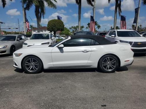 2017 Ford Mustang EcoBoost Premium