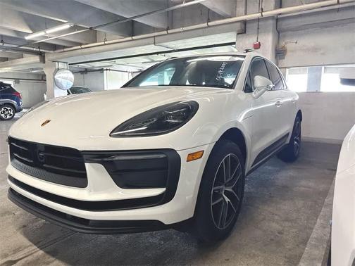 2025 Porsche Macan