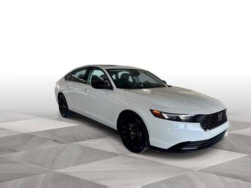 Platinum White Pearl 2025 Honda Accord