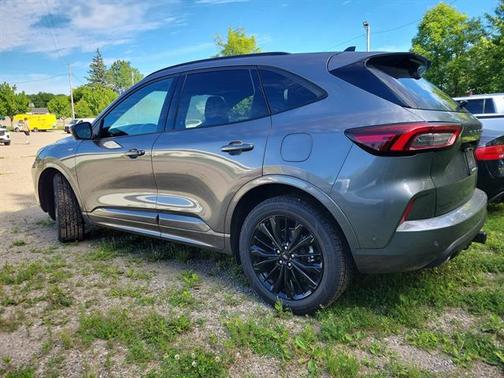 CARBONIZED GRAY METALLIC 2023 Ford Escape ST-LINE ELITE