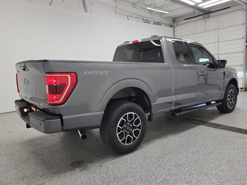 CARBONIZED GRAY METALLIC 2023 Ford F-150 XLT