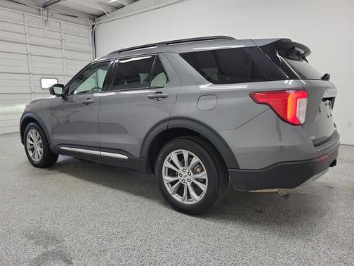 CARBONIZED GRAY METALLIC 2023 Ford Explorer XLT
