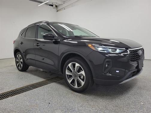 AGATE BLACK METALLIC 2025 Ford Escape PLATINUM