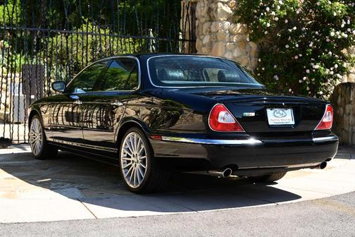 2004 Jaguar XJR XJR