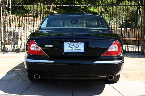 2004 Jaguar XJR XJR