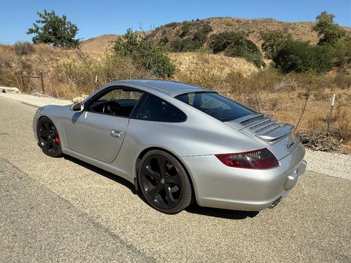 2005 Porsche 911 Carrera