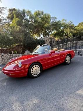 1991 Alfa Romeo Spider Veloce