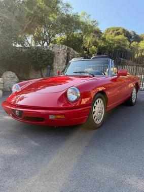 1991 Alfa Romeo Spider Veloce
