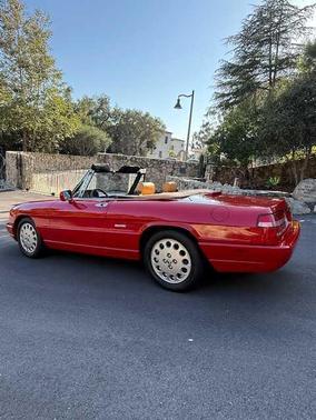1991 Alfa Romeo Spider Veloce