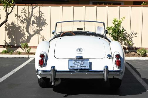 1961 MG MGA