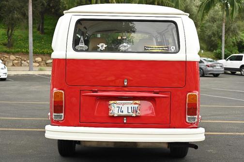 1974 Volkswagen Microbus 