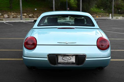2002 Ford Thunderbird