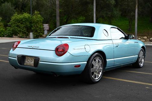 2002 Ford Thunderbird