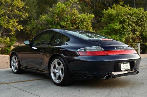 2003 Porsche 911 Carrera 4S