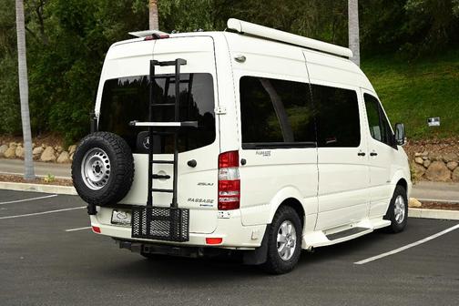 2017 Mercedes-Benz Sprinter 2500 ROOF W/144 WB