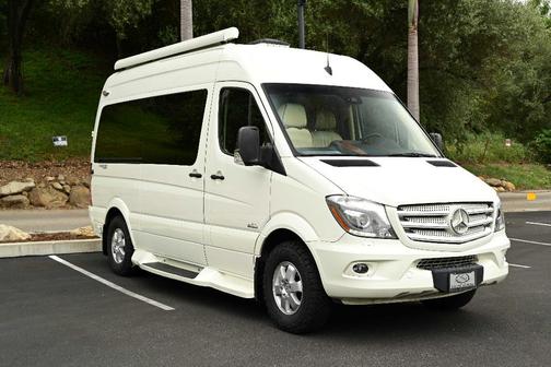 2017 Mercedes-Benz Sprinter 2500 ROOF W/144 WB