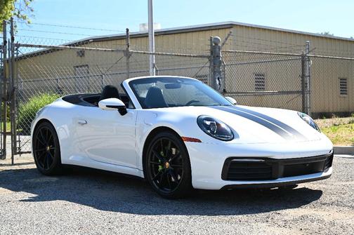 2020 Porsche 911 Carrera